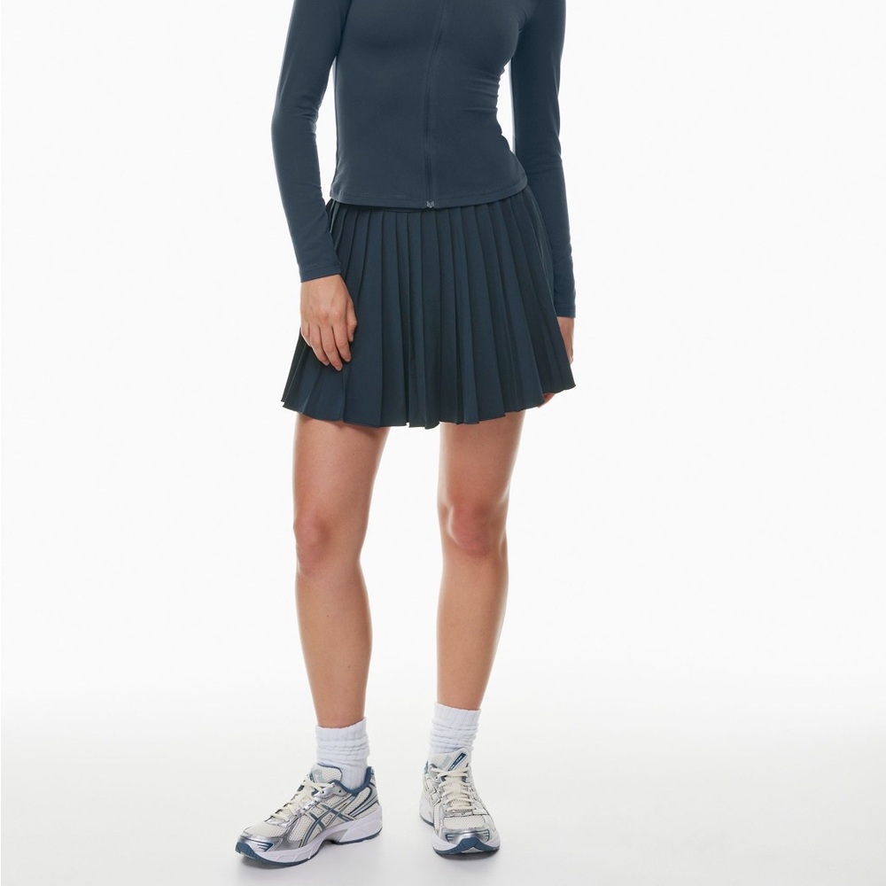 Aritzia TnaMOVE Tennis Skort